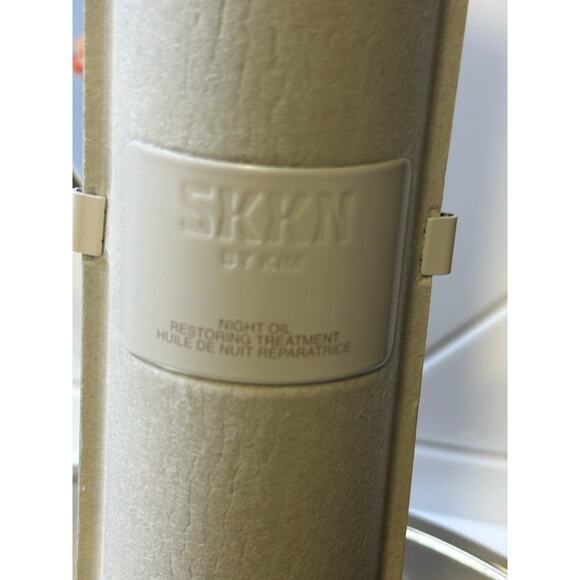 SKNN BY KIM Night Oil 30 mL - NEW in Box - Picture 1 of 3